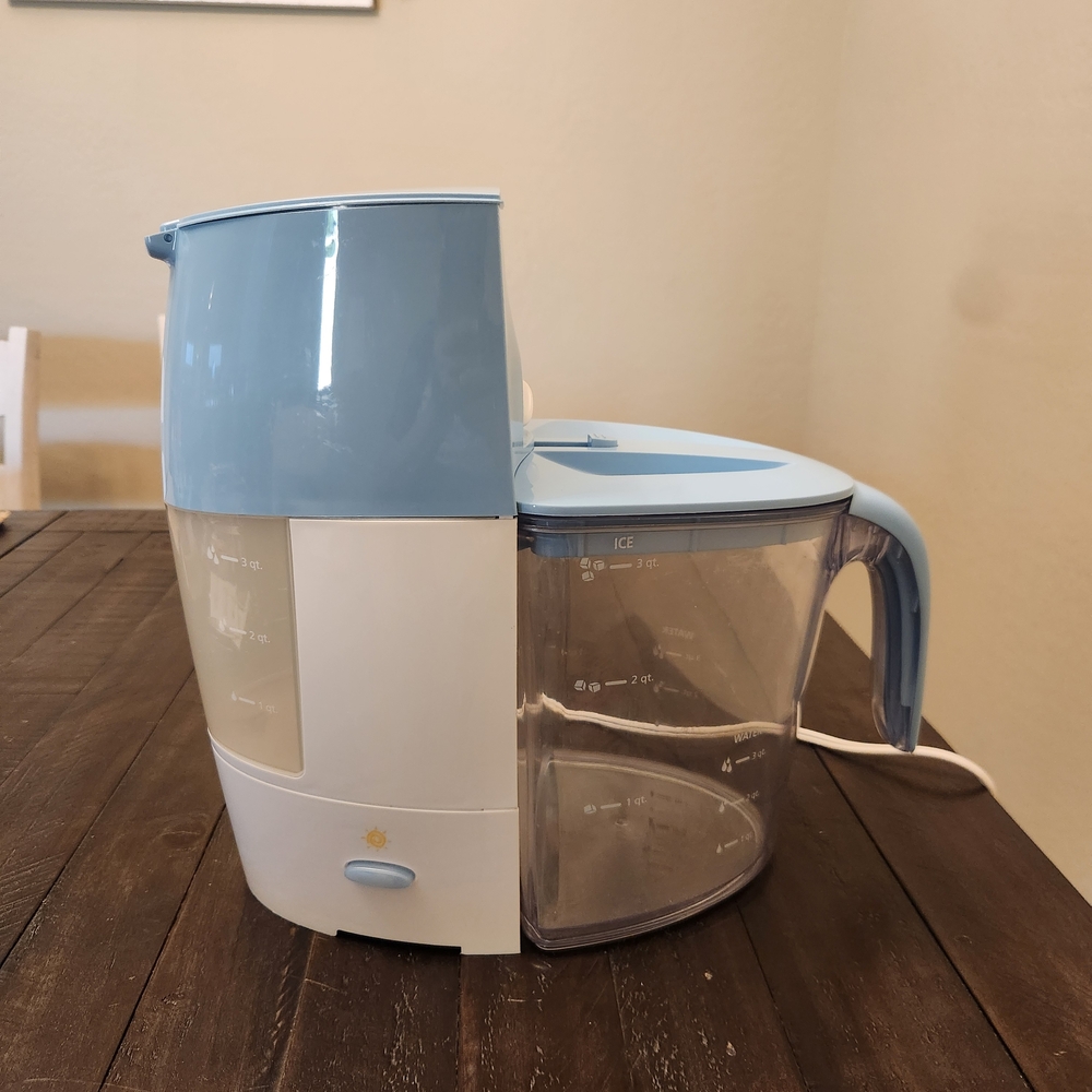 Mr. Coffee Iced Tea or Ice Coffee Maker Model TM50P 3-Quart Pitcher